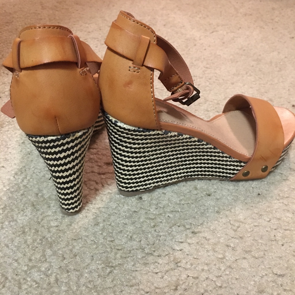 Report Brand New Size 7